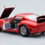 Ferrari 250 GTO Piros Kyosho 1:18 - image 5 of 10