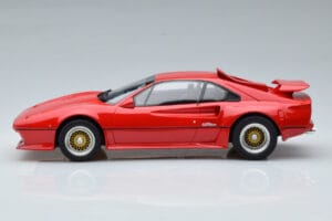 Ferrari 308 Koenig Specials Piros GT Spirit 1:18 GT281 Gyanta – 3. kép a 6-ből