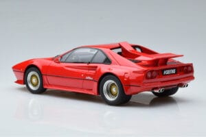 Ferrari 308 Koenig Specials Piros GT Spirit 1:18 GT281 Gyanta – 5. kép a 6-ből