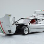 Ferrari F40 Gyöngyház Fehér Italy Kyosho 1:18 - image 2 of 8