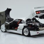 Ferrari F40 Gyöngyház Fehér Kyosho 1:18 - image 5 of 8