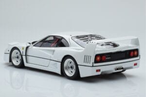 Ferrari F40 Gyöngyház Fehér Kyosho 1:18 08416PW-G Fém – 7. kép a 8-ből