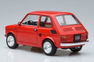 Fiat 126 Piros MCG 1:18 MCG18323 Fém – 5. kép a 6-ből