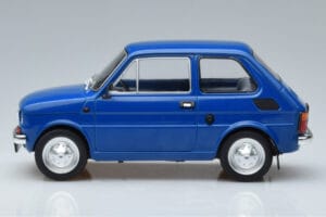 Fiat 126P Kék MCG 1:18 MCG18324 Fém – 3. kép a 6-ből
