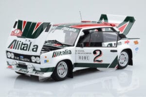 Fiat 131 Abarth Alitalia #2 W. Röhrl / C. Geistdörfer Rally Monte Carlo 1978 Kyosho 1:18 08376G Fém – 2. kép a 10-ből