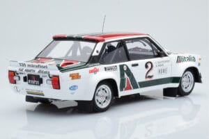 Fiat 131 Abarth Alitalia #2 W. Röhrl / C. Geistdörfer Rally Monte Carlo 1978 Kyosho 1:18 08376G Fém – 3. kép a 10-ből