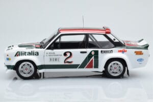 Fiat 131 Abarth Alitalia #2 W. Röhrl / C. Geistdörfer Rally Monte Carlo 1978 Kyosho 1:18 08376G Fém – 4. kép a 10-ből