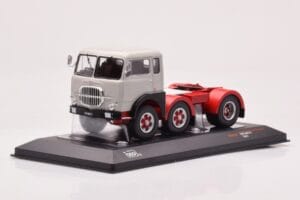 Fiat 690 T1 Fehér IXO 1:43 TR176 Fém – 3. kép a 4-ből