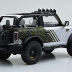 Ford Bronco RTR Iconic Ezüst GT Spirit 1:18 - image 2 of 6