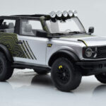 Ford Bronco RTR Iconic Ezüst GT Spirit 1:18 - image 4 of 6