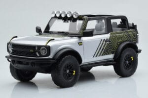 Ford Bronco RTR Iconic Ezüst GT Spirit 1:18 GT404