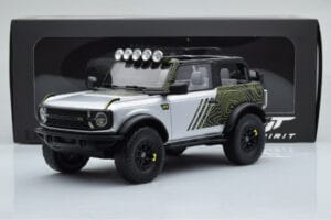Ford Bronco RTR Iconic Ezüst GT Spirit 1:18 GT404 Gyanta – 6. kép a 6-ből
