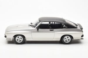 Ford Capri Mk2 X-Pack Ezüst MCG 1:18 MCG18349 Fém – 3. kép a 6-ből