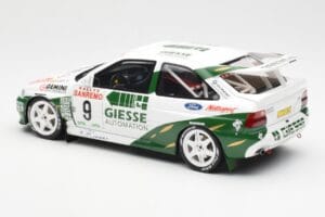 Ford Escort RS Cosworth B. Thiry / S. Prevot Rally San Remo 1994 Otto 1:18 OT1038 Gyanta – 5. kép a 6-ből
