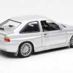 Ford Escort RS Cosworth Utcai Változat Ezüst UT Models 1:18 - image 5 of 6