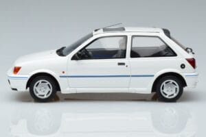 Ford Fiesta Mk3 XR2i Otto 1:18 OT967 Gyanta – 3. kép a 6-ből