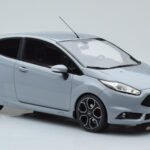 Ford Fiesta ST2000 Szürke Otto 1:18 - image 4 of 6