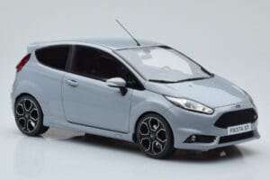 Ford Fiesta ST2000 Szürke Otto 1:18 OT985 Gyanta – 4. kép a 6-ből