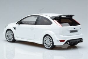 Ford Focus RS Mk2 Fehér Otto 1:18 OT977 Gyanta – 5. kép a 6-ből
