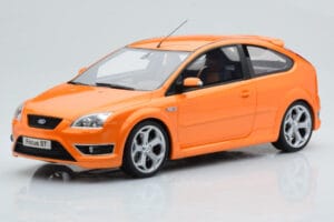 Ford Focus Mk2 ST 2.5 Electric Narancssárga Otto 1:18 OT961