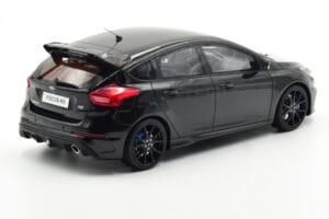 Ford Focus RS Mk3 Fekete Otto 1:18 OT950 Gyanta – 2. kép a 8-ből