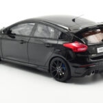 Ford Focus RS Mk3 Fekete Otto 1:18 - image 5 of 8