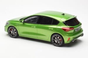 Ford Focus Mk5 ST Phase 2 Mean Zöld Otto 1:18 OT450 Gyanta – 5. kép a 6-ből