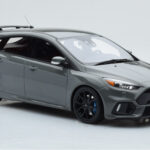 Ford Focus RS Mk3 Stealth Szürke Otto 1:18 - image 4 of 6