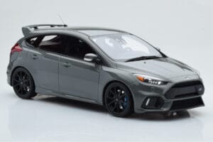 Ford Focus RS Mk3 Stealth Szürke Otto 1:18 OT779 Gyanta – 4. kép a 6-ből
