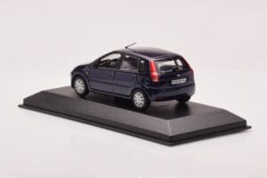 Ford Fusion Kék Minichamps 1:43 403082205 Fém – 3. kép a 4-ből