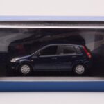 Ford Fusion Kék Minichamps 1:43 - image 4 of 4