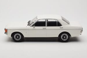 Ford Granada Mk1 Fehér MCG 1:18 MCG18395 Fém – 3. kép a 6-ből