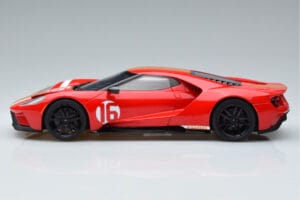 Ford GT Alan Mann Heritage Edition Piros GT Spirit 1:18 GT882 Gyanta – 3. kép a 6-ből