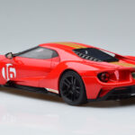 Ford GT Alan Mann Heritage Edition Piros GT Spirit 1:18 - image 5 of 6