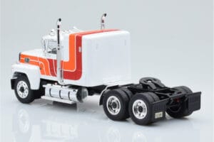 Ford LTL 9000 Fehér Piros Narancssárga IXO 1:43 TR094 Fém – 4. kép a 5-ből
