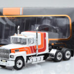 Ford LTL 9000 Fehér Piros Narancssárga IXO 1:43 - image 5 of 5