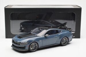 Ford Mustang Dark Horse Vapor Kék Metallic GT Spirit 1:18 GT454 Gyanta – 6. kép a 6-ből