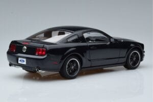 Ford Mustang GT S197 Bullitt AUTOart 1:18 73067 Fém – 3. kép a 7-ből