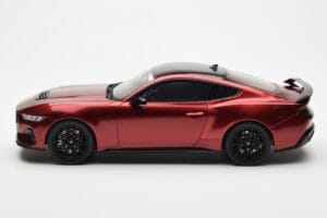 Ford Mustang GT S650 Rapid Piros GT Spirit 1:18 GT433 Gyanta – 3. kép a 6-ből