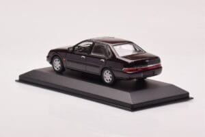 Ford Scorpio Fekete Minichamps 1:43 430084001 Fém – 3. kép a 4-ből