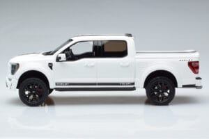 Ford Shelby F-150 Fehér GT Spirit 1:18 GT415 Gyanta – 3. kép a 6-ből