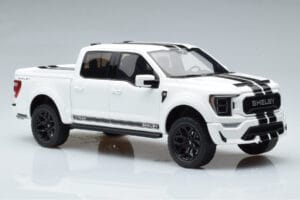 Ford Shelby F-150 Fehér GT Spirit 1:18 GT415 Gyanta – 4. kép a 6-ből
