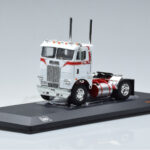 Freightliner COE Fehér IXO 1:43 TR128