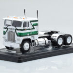 Freightliner FLA Fehér Zöld IXO 1:43