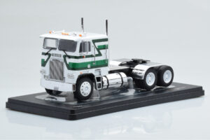 Freightliner FLA Fehér Zöld IXO 1:43