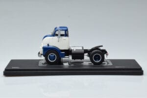 GMC 950 COE Kék Fehér IXO 1:43 TR150 Fém – 3. kép a 6-ből