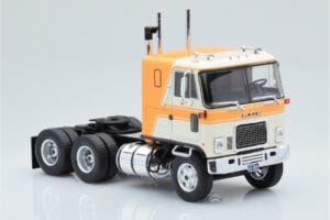 GMC Astro 95 Bézs Fehér IXO 1:43 TR167 Fém – 3. kép a 5-ből