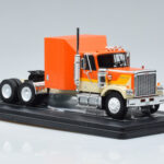 GMC General Narancs IXO 1:43 TR129 - image 4 of 6