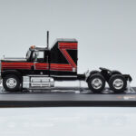 GMC General Piros Fekete IXO 1:43 TR102 - image 3 of 6