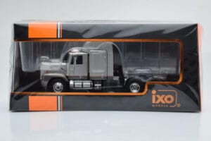 GMC General SBFA Ezüst IXO 1:43 TR166 Fém – 6. kép a 6-ből